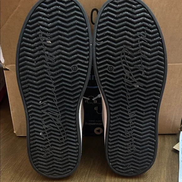 Vintage Havana Cream Sneakers with Gold Star - Picture 8 of 10